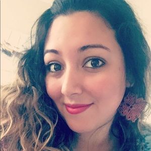 Meet your Posher, Jasmine